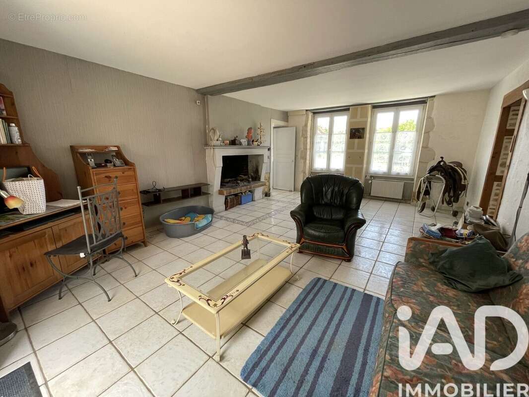 Maison 140 m² à Menou  - photo 4