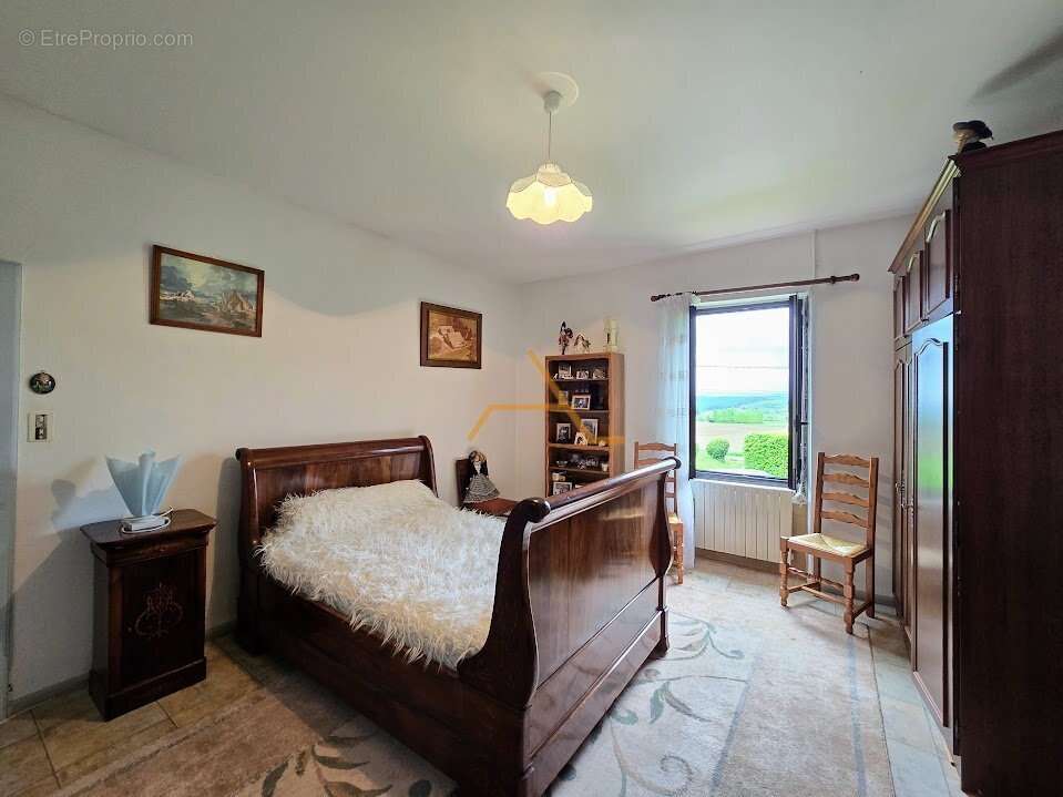 Maison à PONT-DE-BARRET