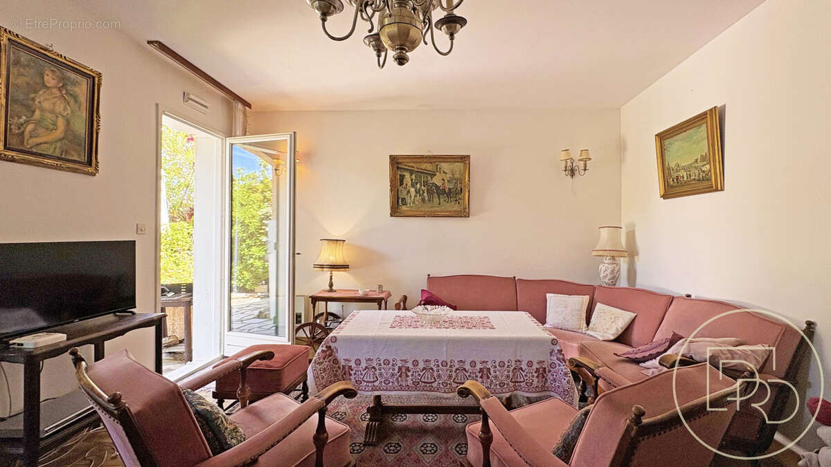 Maison à HYERES