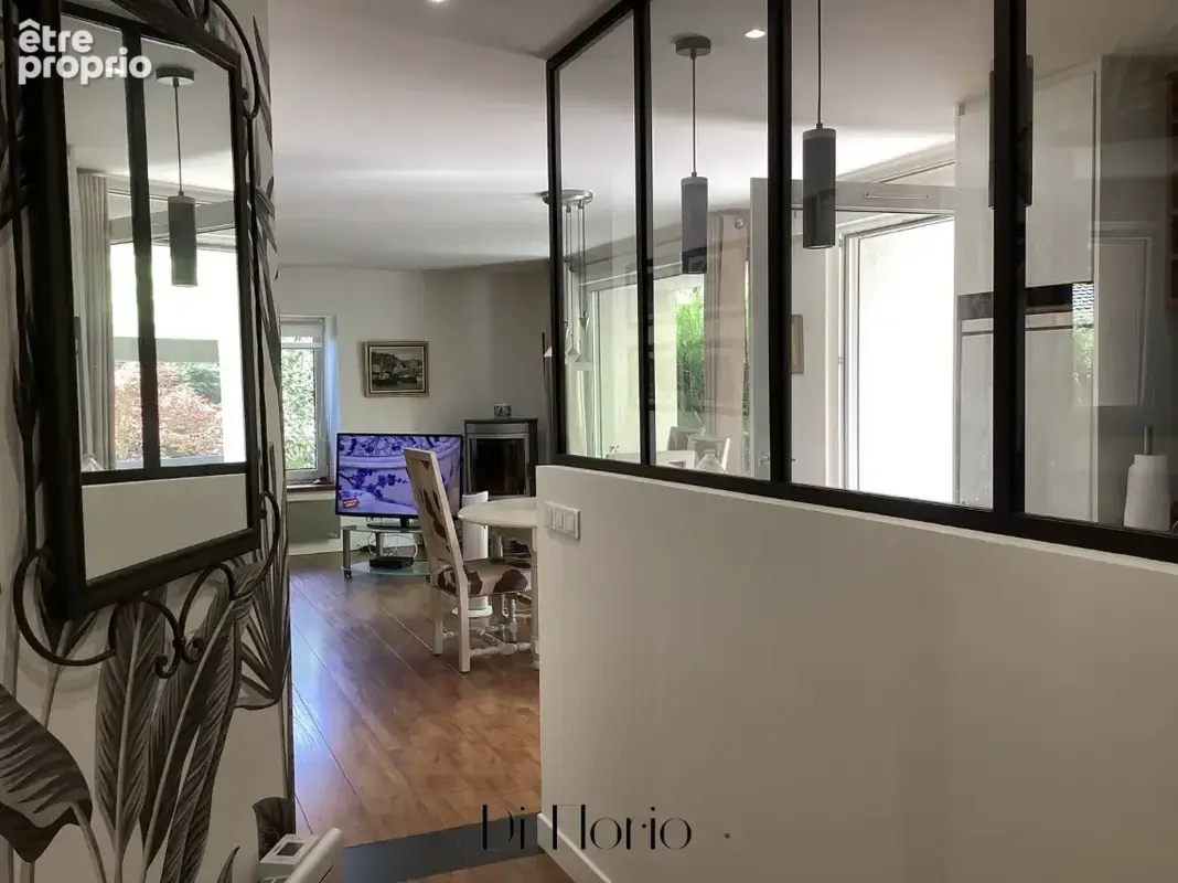 Saint-Dié-des-Vosges - Propriété de 5 appartements - 335m2 - photo 3