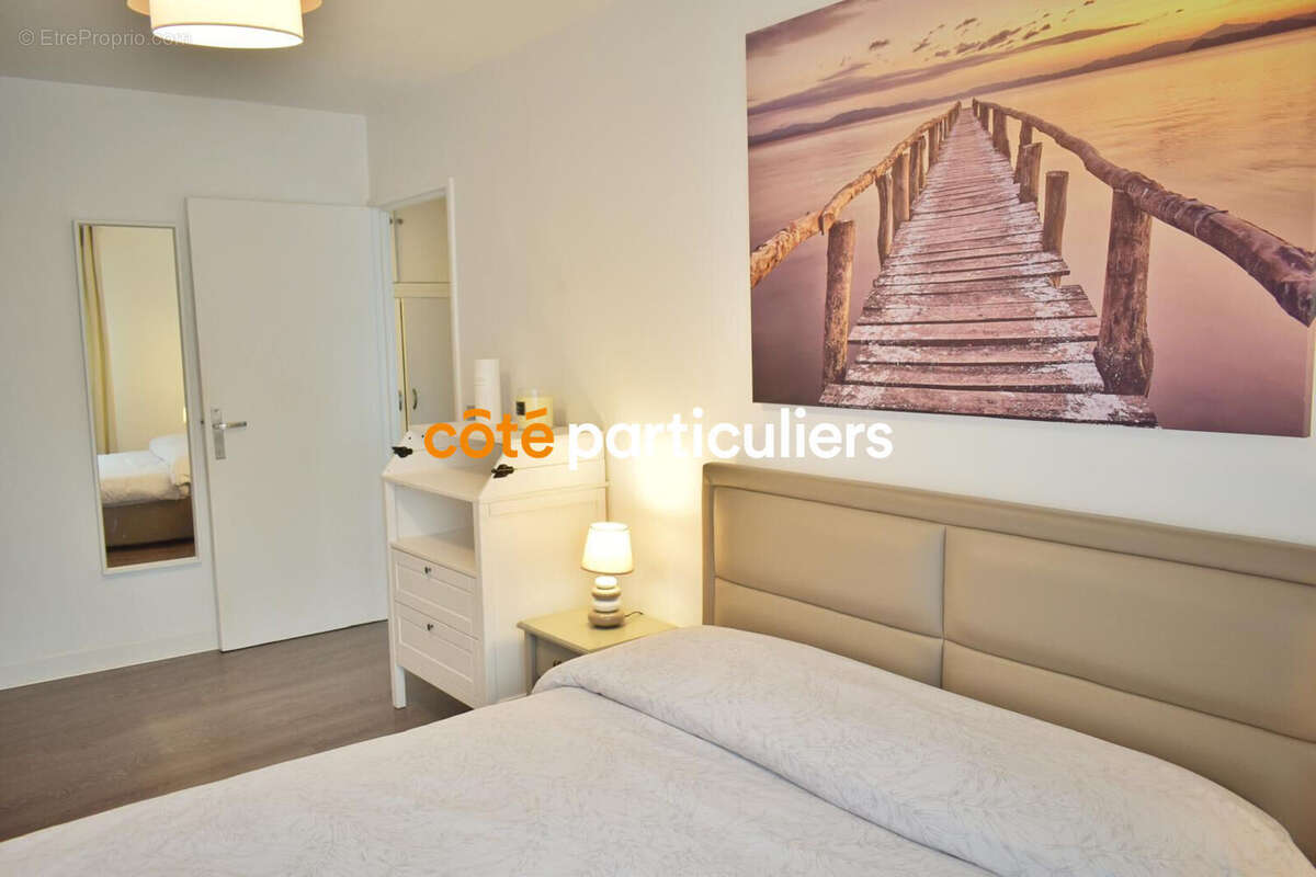 Appartement à COURBEVOIE