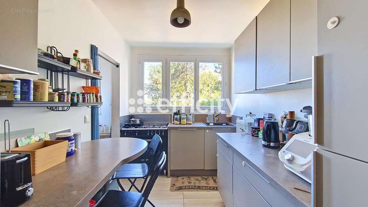 Appartement 63 m² à Rueil-Malmaison  - photo 4