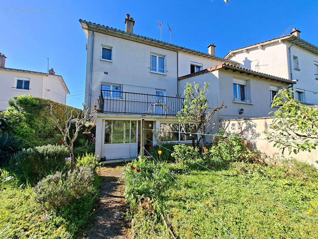 Maison à CHATELLERAULT