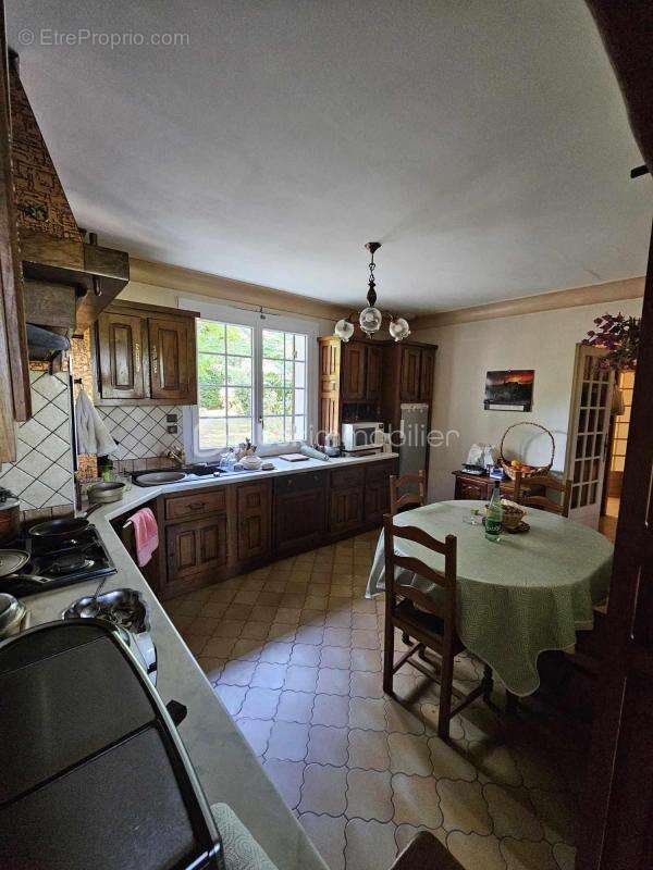 Maison à COUTRAS
