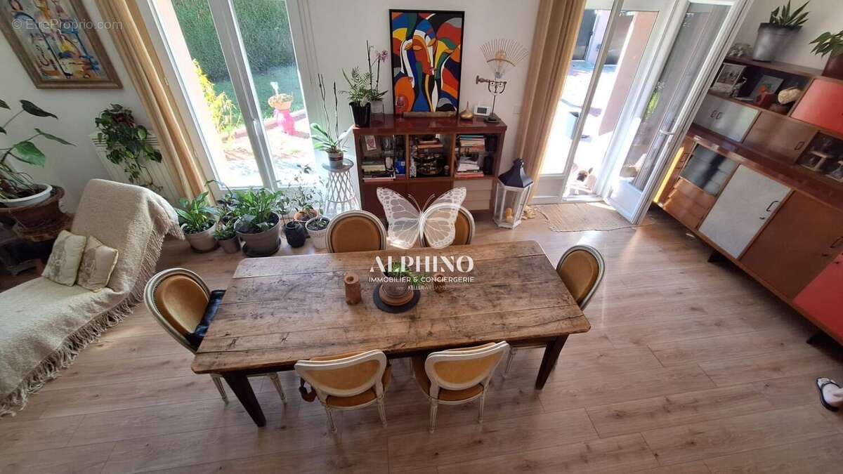 Maison à BUSSEROLLES