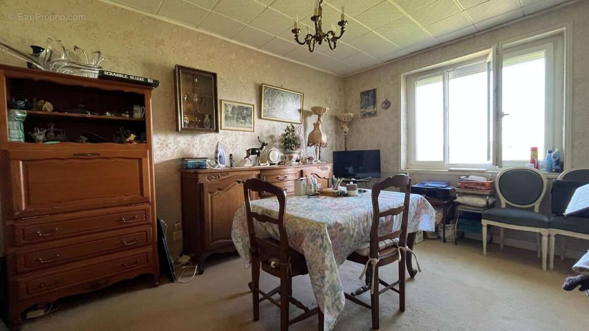 Maison à SAINT-DIDIER-SUR-ARROUX