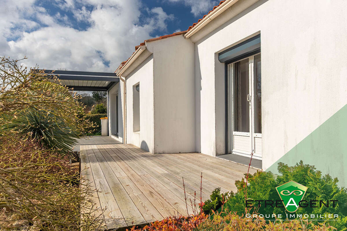 Maison saint avaugourd des landes - 162 m² - 3 chambres - photo 2