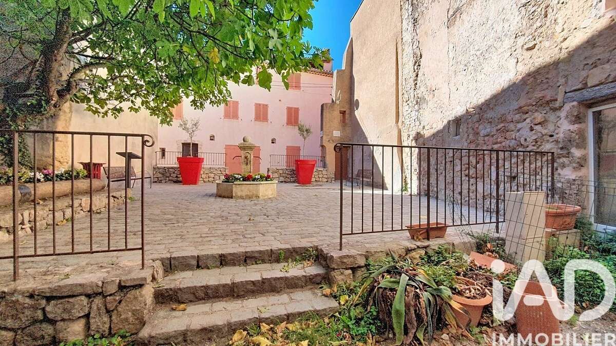 Photo 2 - Maison à LORGUES