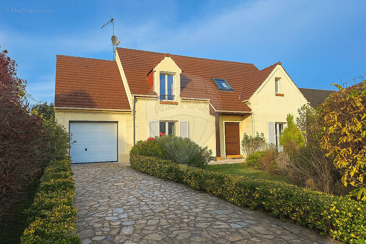 Maison à SENLIS