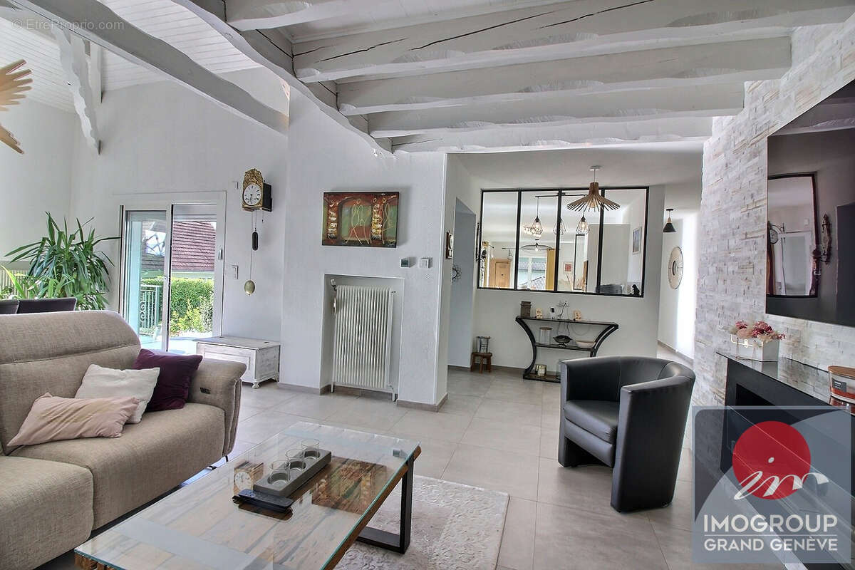 Maison à DIVONNE-LES-BAINS