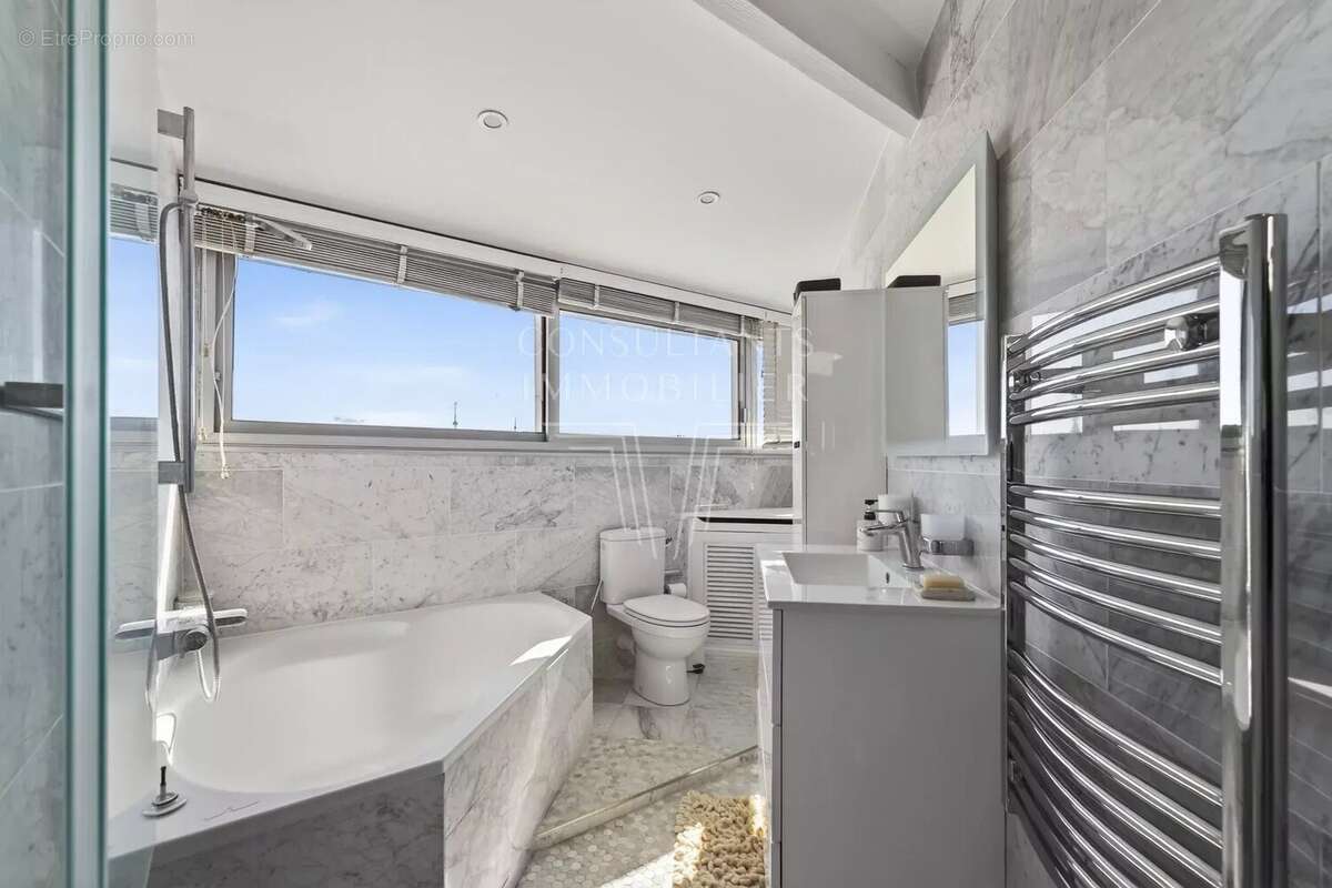 Appartement à BOULOGNE-BILLANCOURT