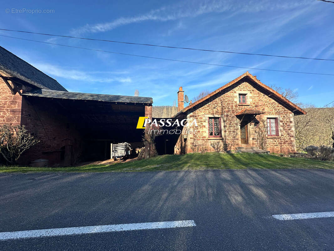 Maison à SAINT-CHRISTOPHE-VALLON