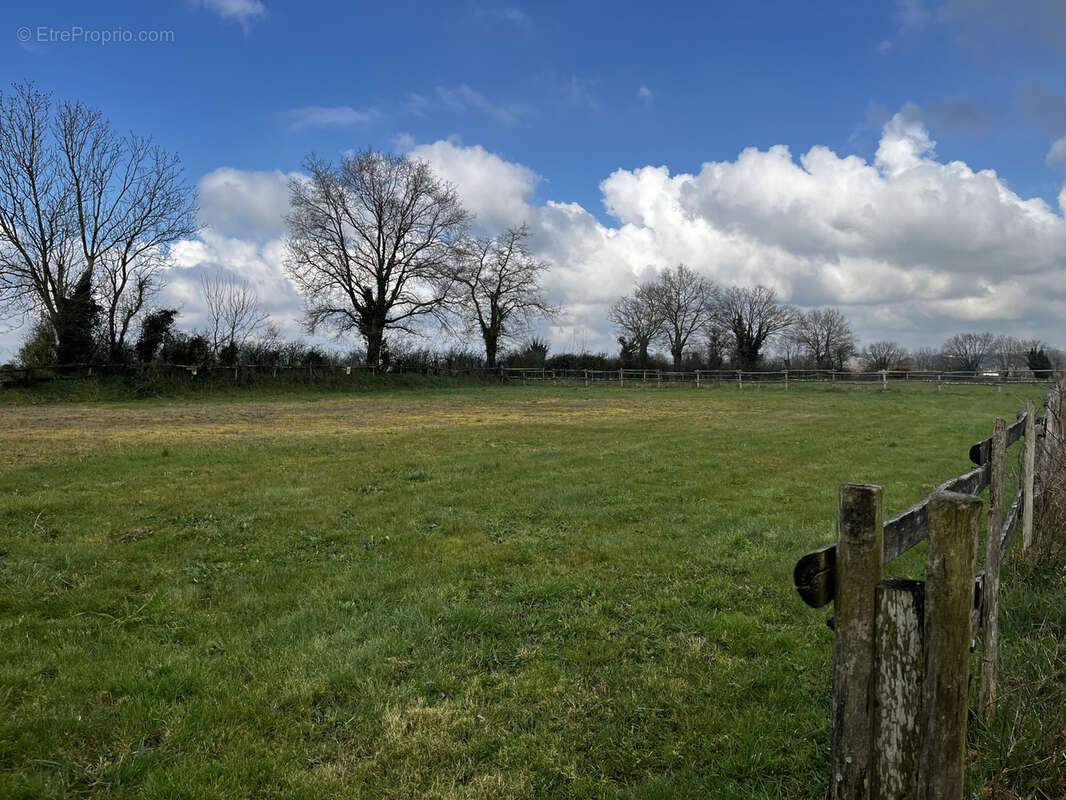 Maison à LA CHAPELLE-SAINT-LAURENT