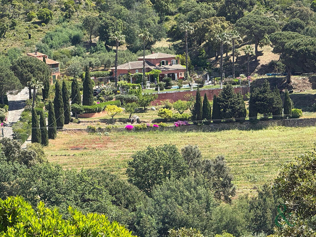 Maison à BORMES-LES-MIMOSAS