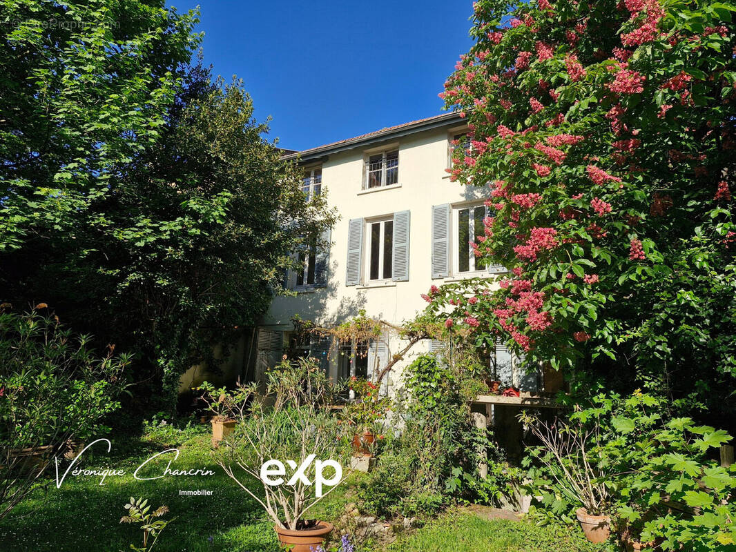 Maison à OULLINS