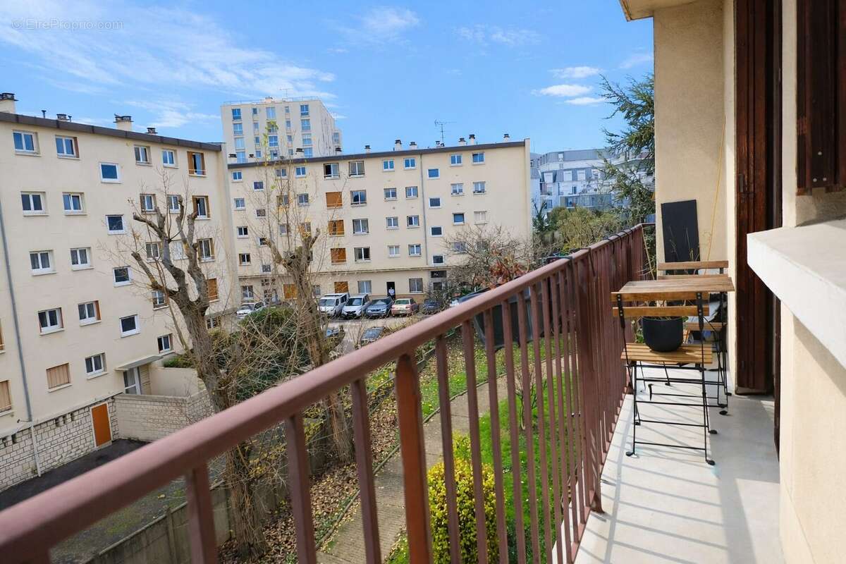 Appartement à MAISONS-ALFORT