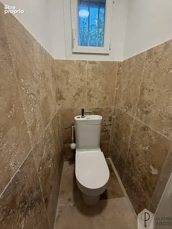 Maison rénovée T5 plain pied Eguilles Sud - photo 18