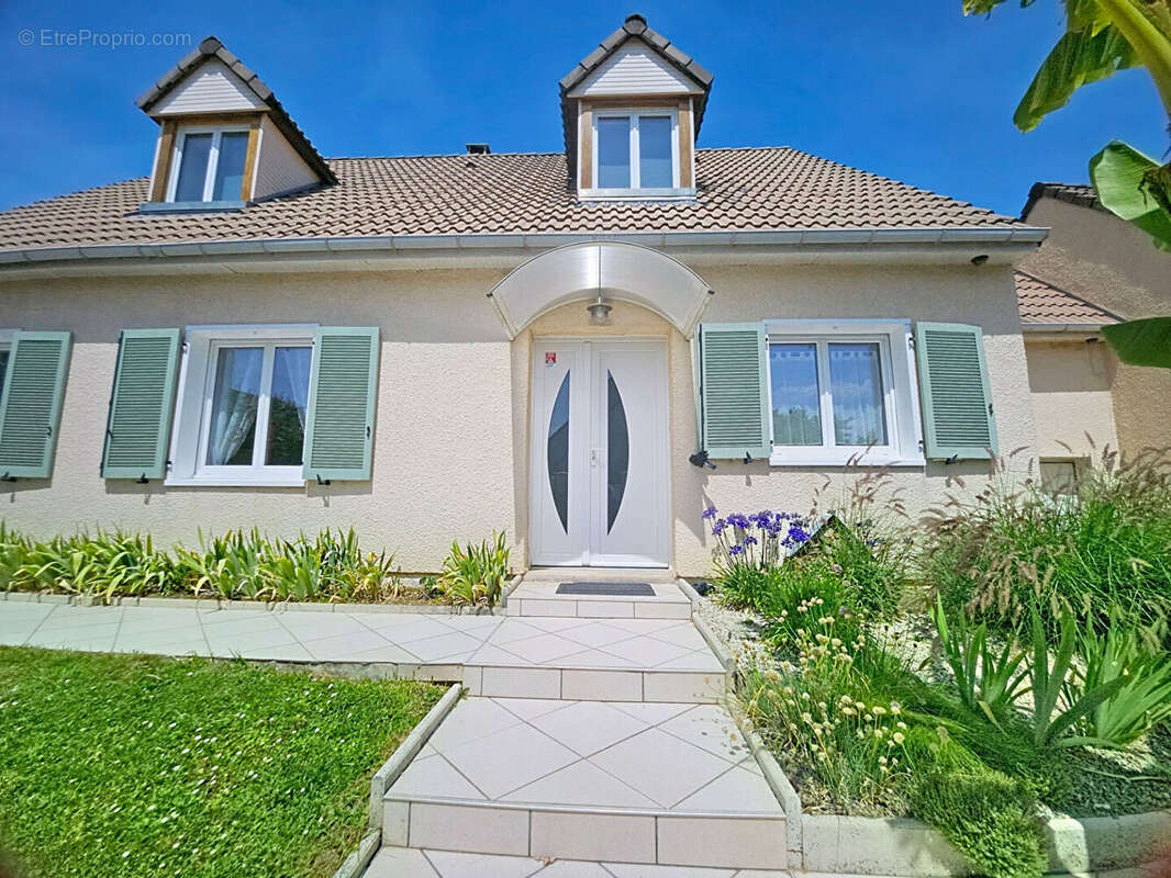 Maison à SAINT-GERMAIN-SUR-ECOLE