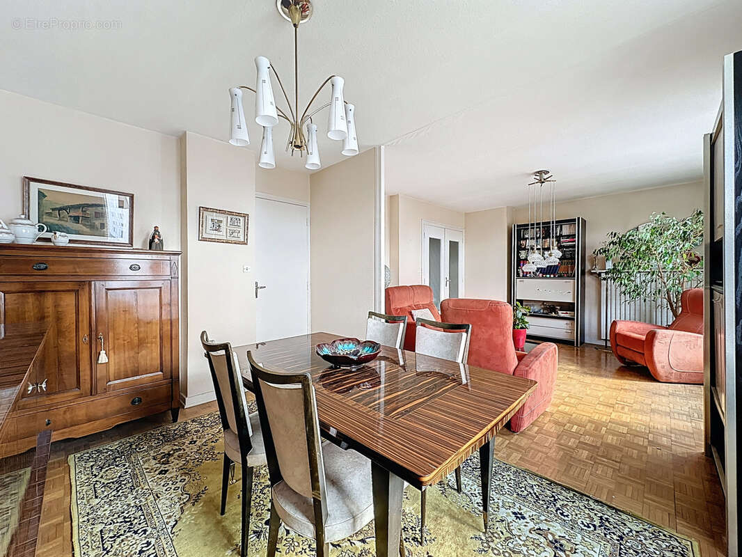 Appartement à LYON-5E