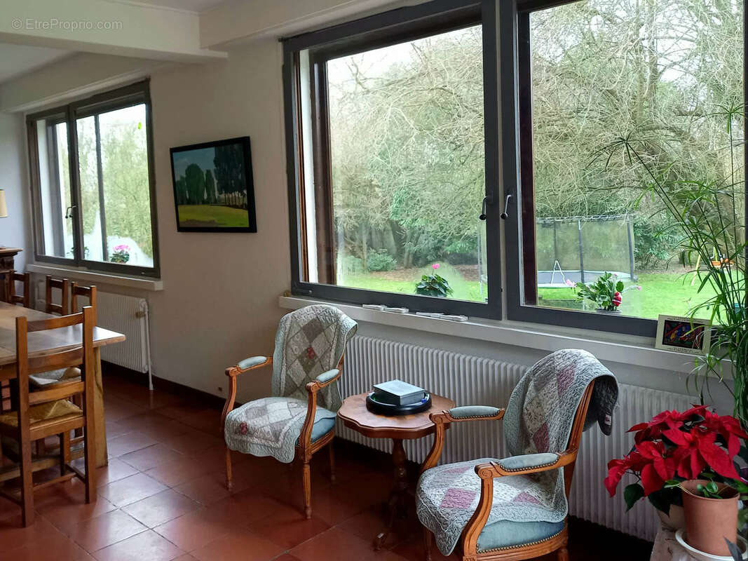 Pavillon sur 6000 m2 - photo 5