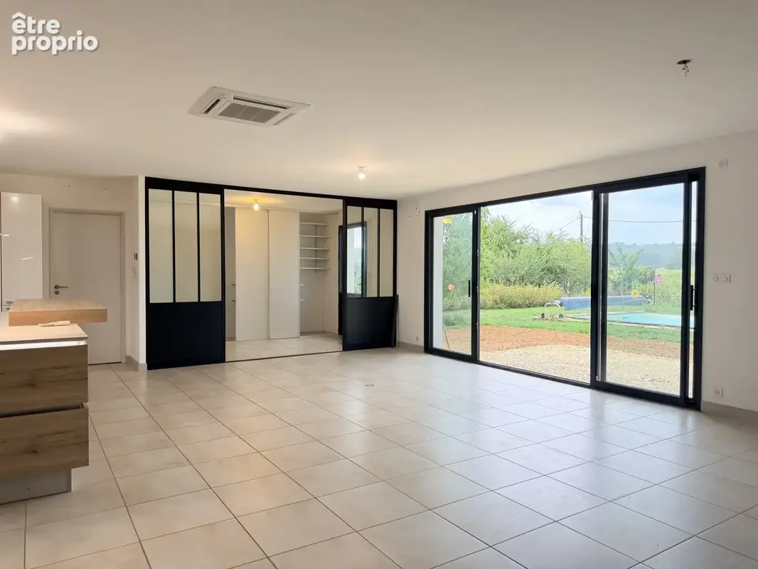 Maison contemporaine avec piscine, garage et deux studios - photo 4