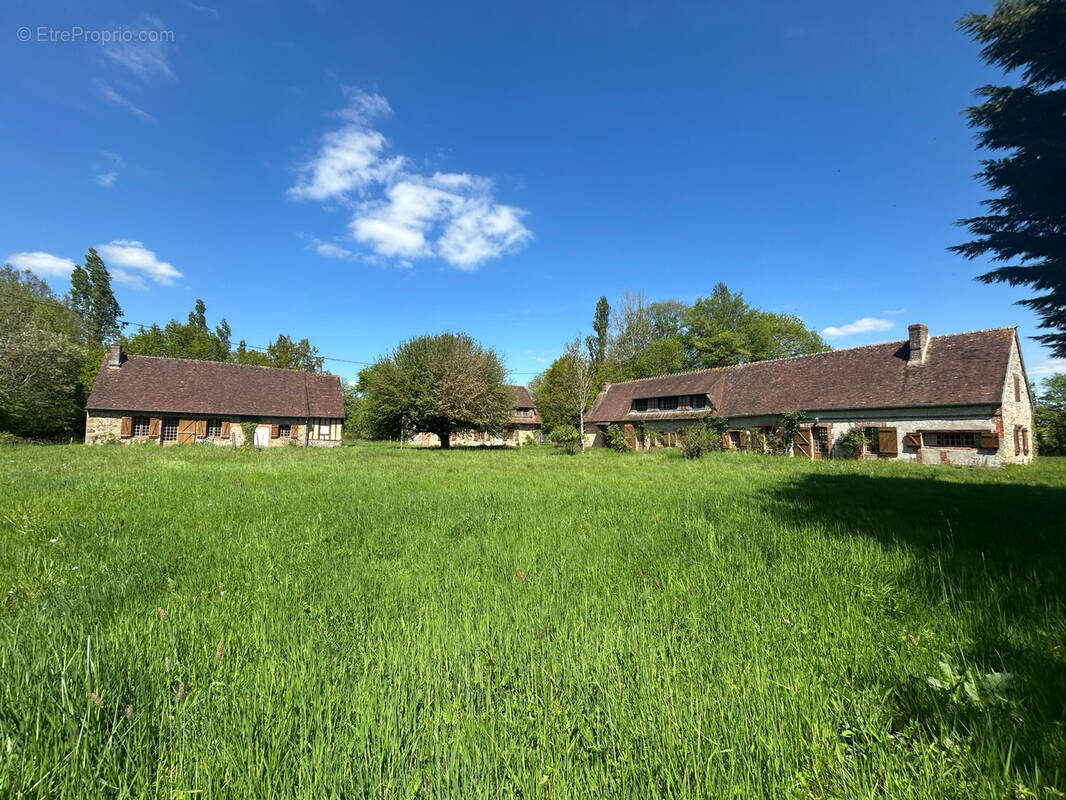 Maison à VITRAI-SOUS-LAIGLE