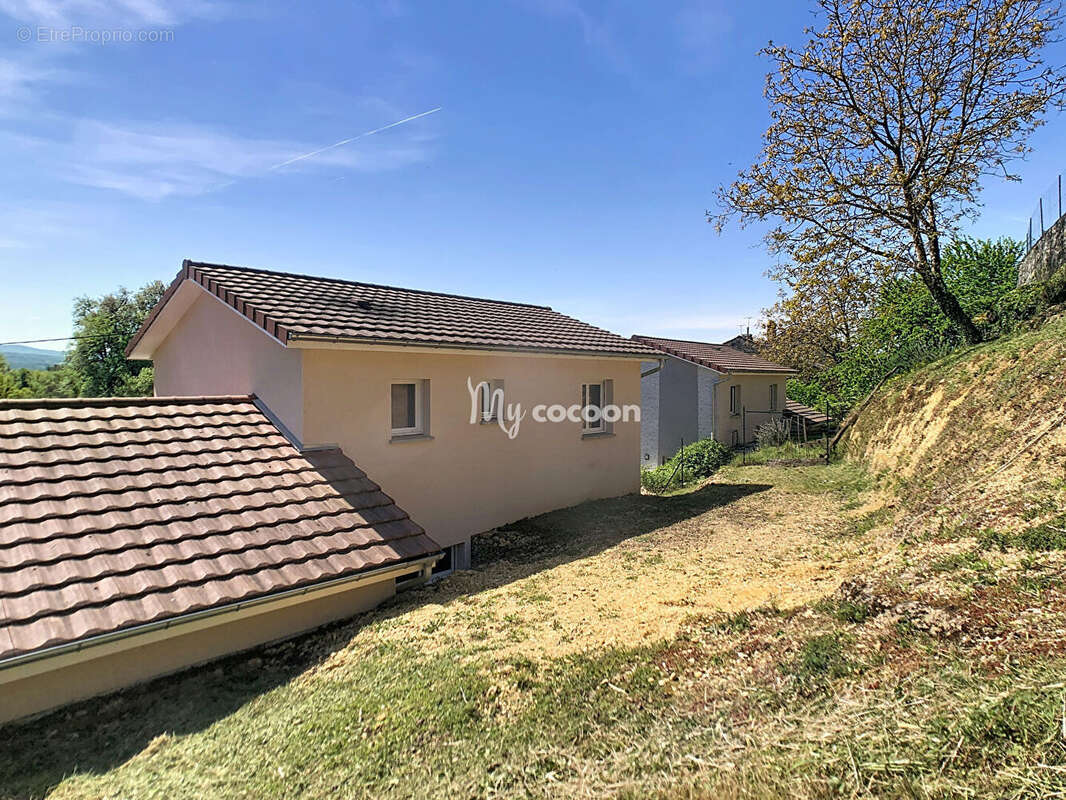 Maison à PONT-D'AIN