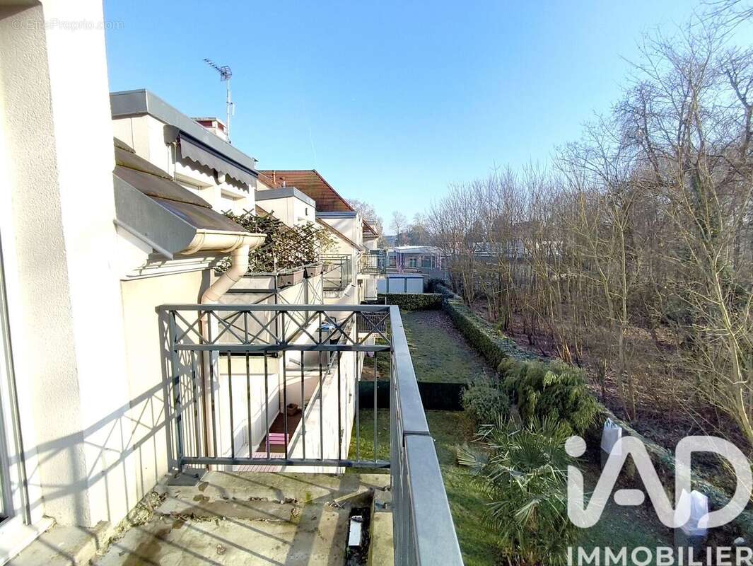 Photo 9 - Appartement à QUINCY-VOISINS