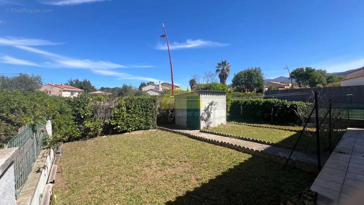 Maison à SAINT-GENIS-DES-FONTAINES