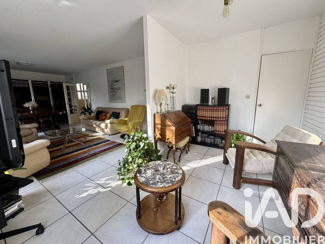 Photo 1 - Maison à FARGUES-SAINT-HILAIRE