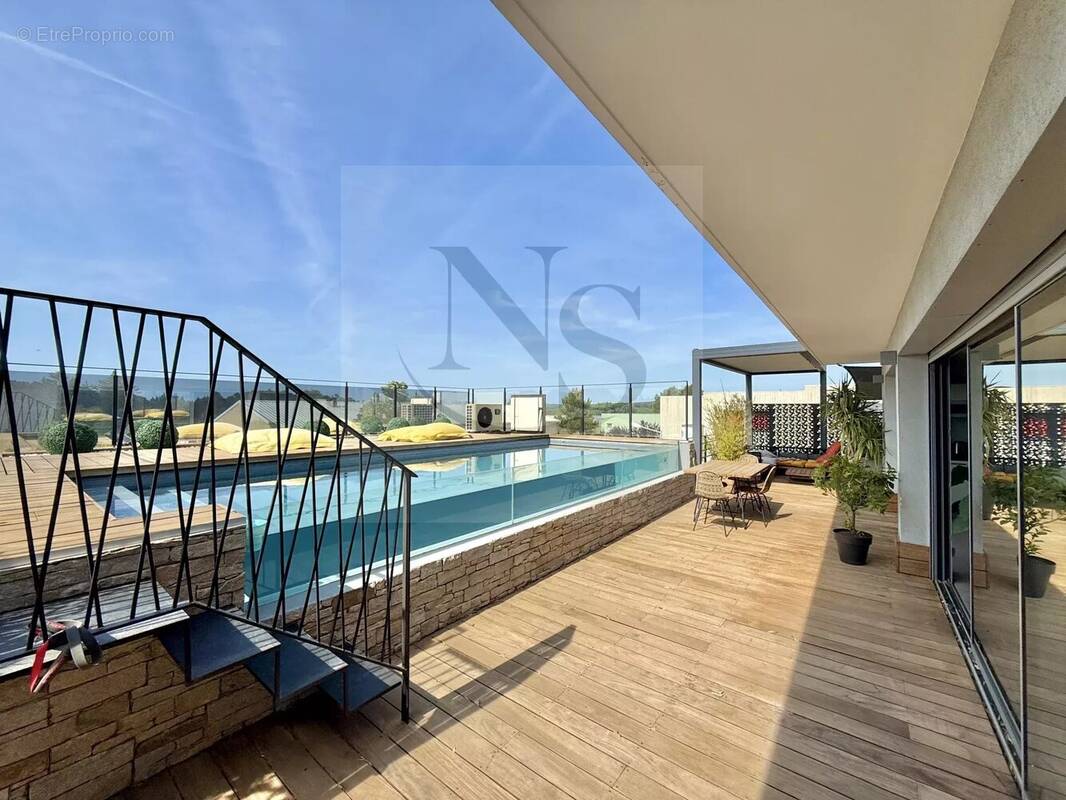 Appartement à EGUILLES