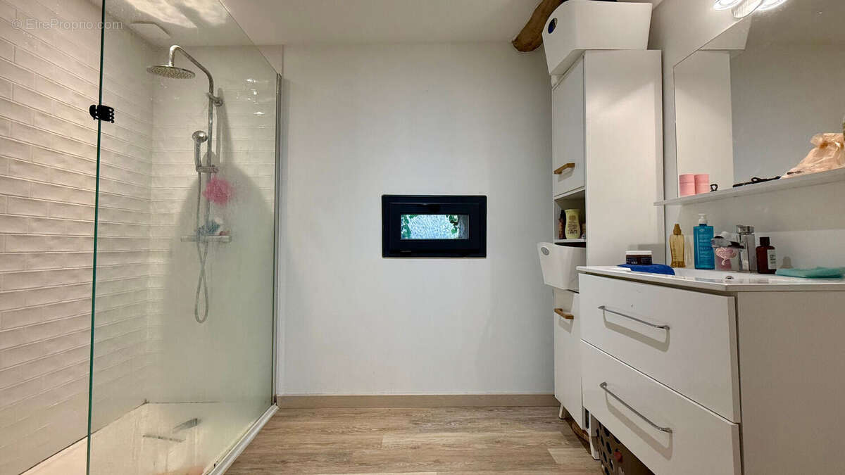 Maison à SAINT-GERMAIN-DE-MARENCENNES