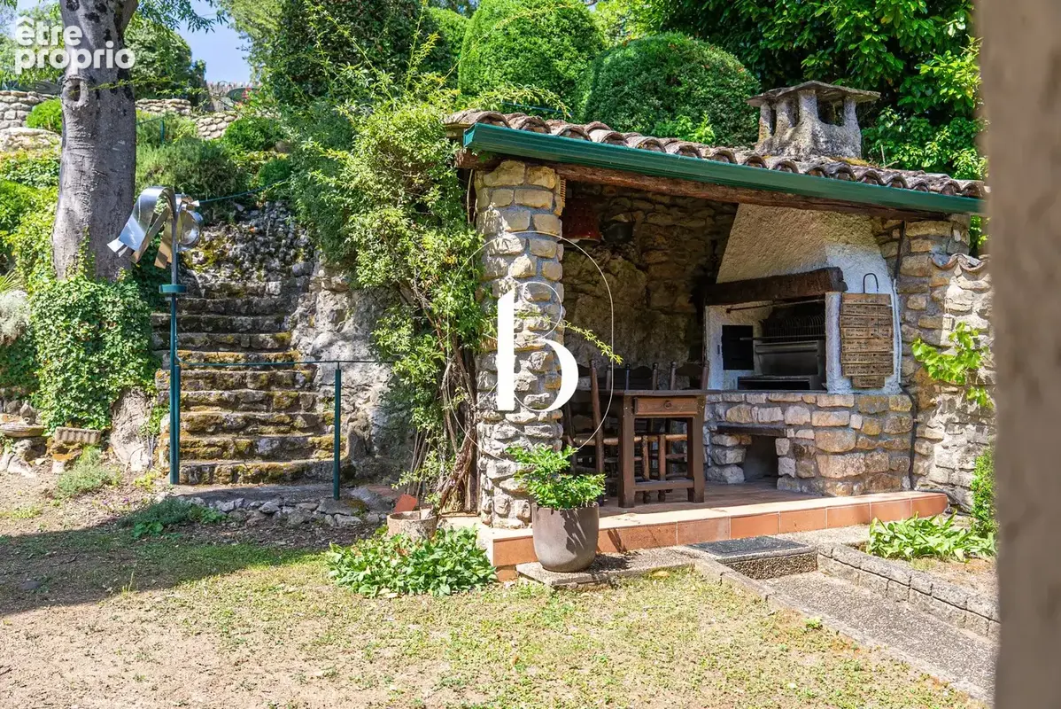 Charme et caractère pour cet ensemble immobilier d'exception... - photo 5