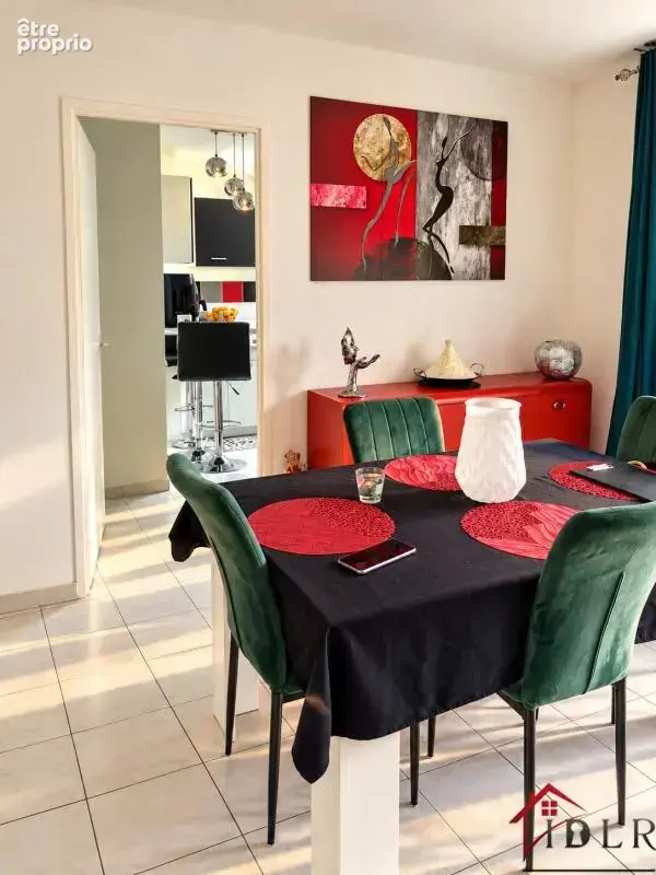 Appartement t3 lumineux avec terrasse et 2 parkings   vitry- - photo 2