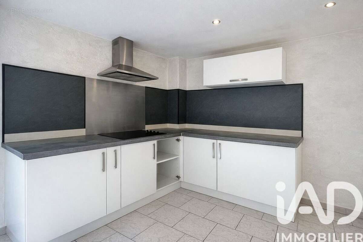 Photo 2 - Appartement à GEMENOS