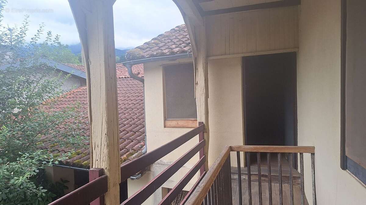 Maison à CHEIN-DESSUS