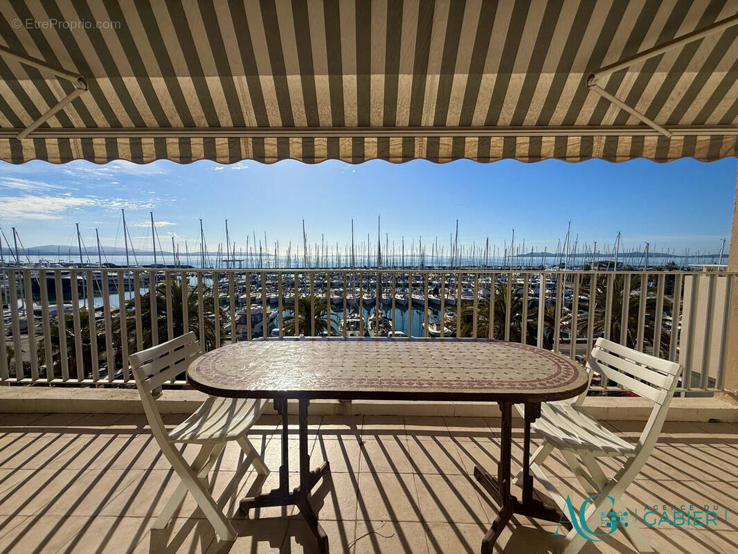 Appartement à HYERES