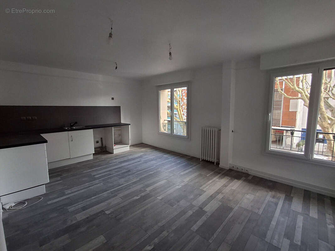 Appartement à CHAVILLE