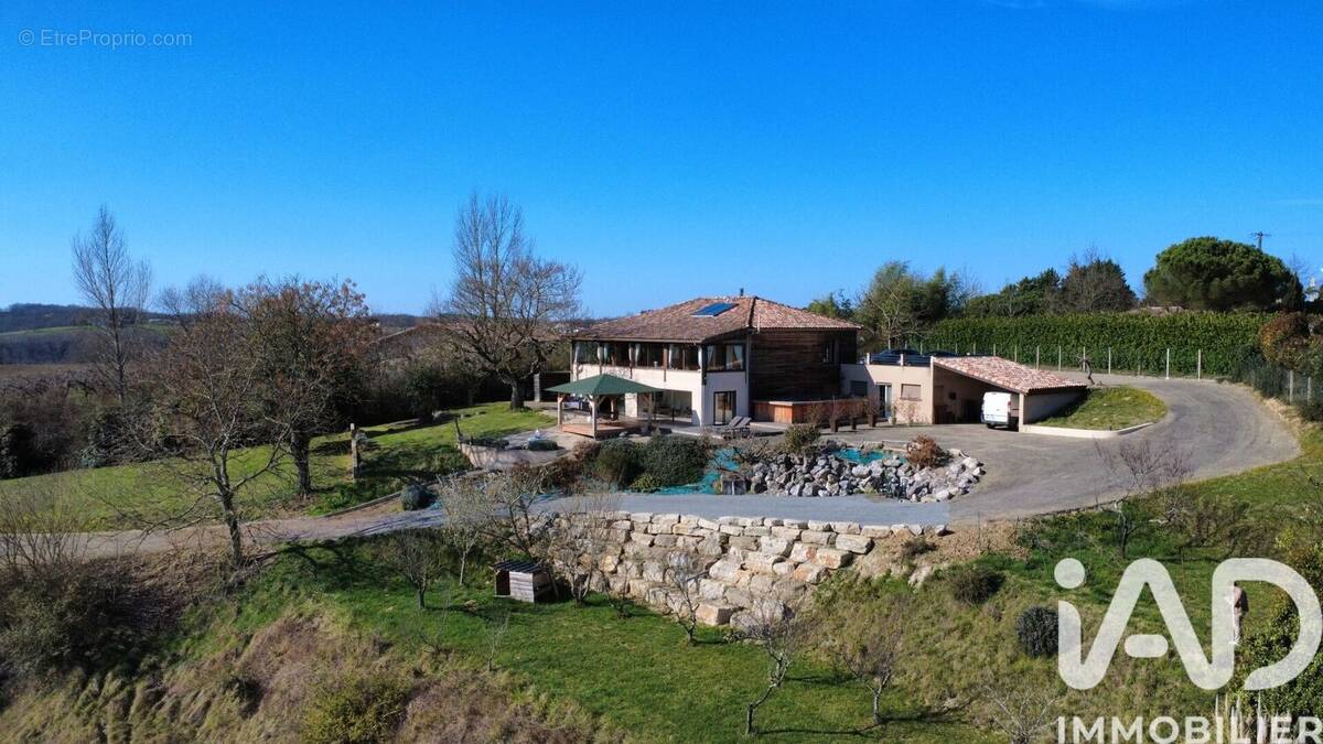Photo 1 - Maison à MONTAUBAN