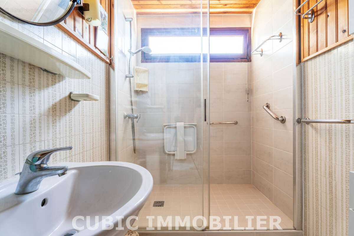 Appartement à LIMAS
