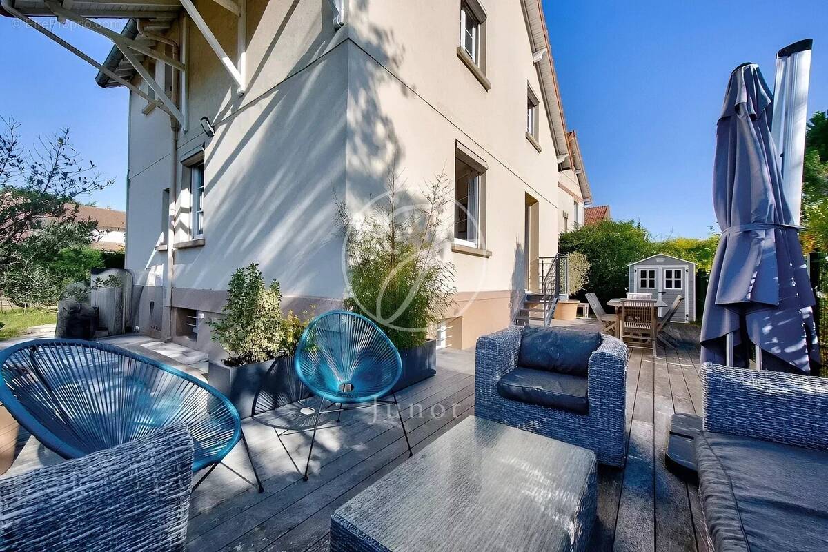 Maison à CROISSY-SUR-SEINE