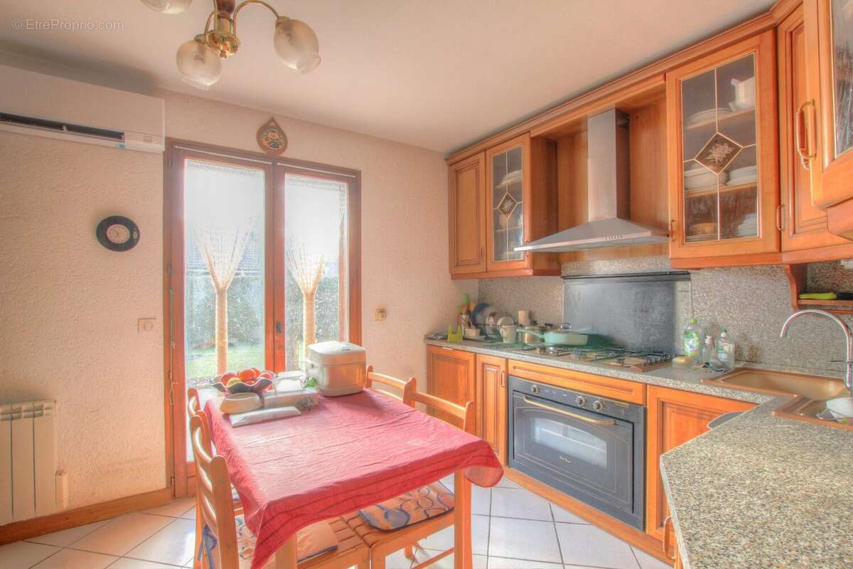 Maison 161 m² à Ornex  - photo 4
