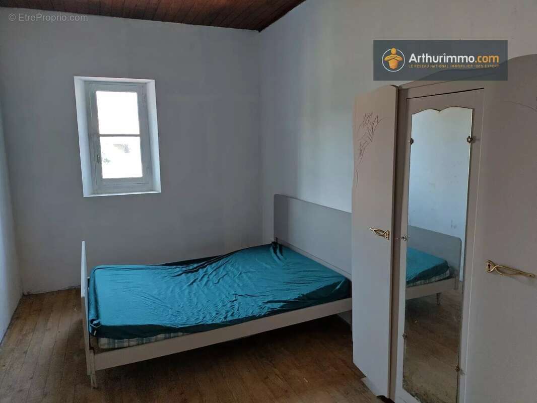 Maison à VILLENEUVE-D&#039;OLMES