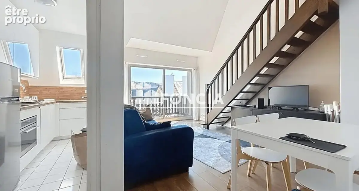 Grand 4 pièces en duplex avec terrasse de 30 m² - photo 2