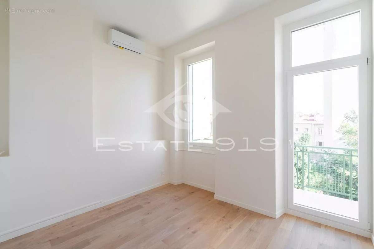 Appartement à MARSEILLE-7E
