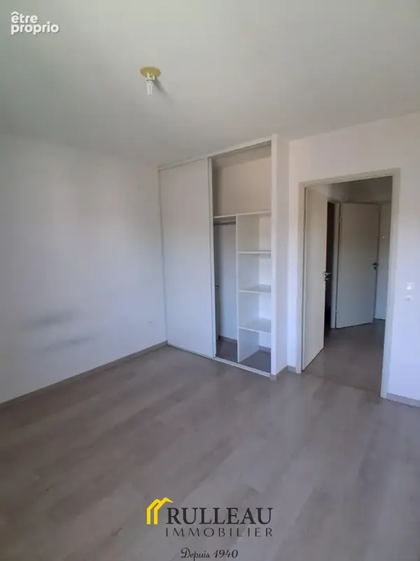 Ambares - appartement t2 avec balcon et parking - photo 9