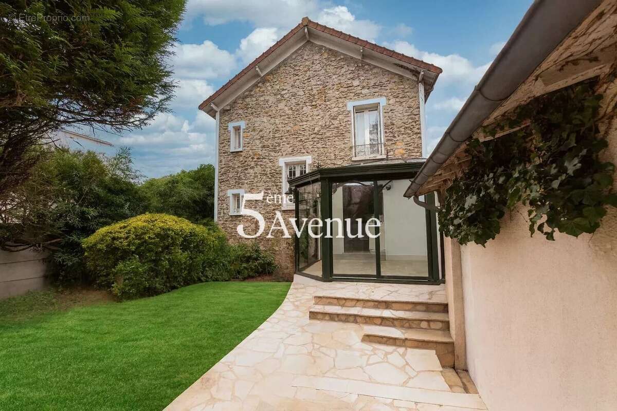 Maison à VILLIERS-SUR-MARNE