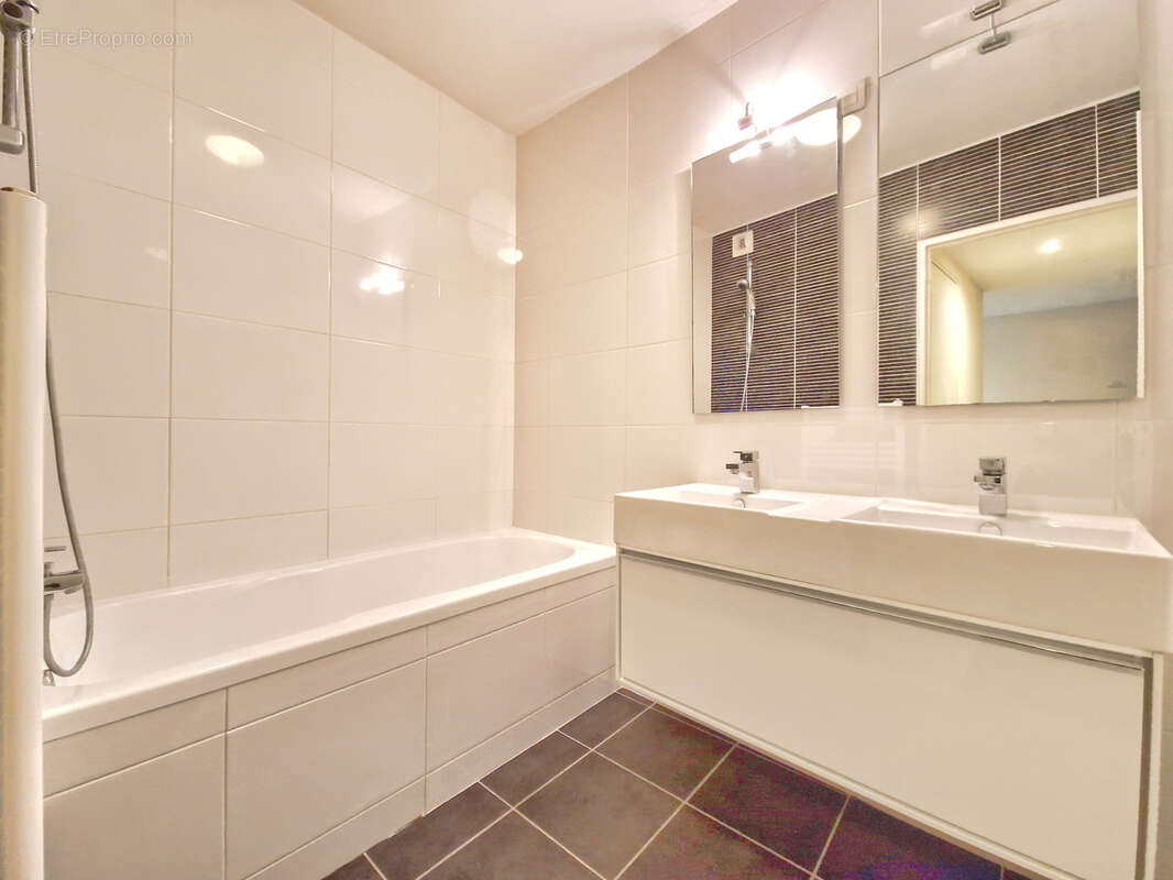 Appartement recent de type 3 de standing, vue Erdre, Secteur Saint-Félix, 44000 Nantes - photo 11