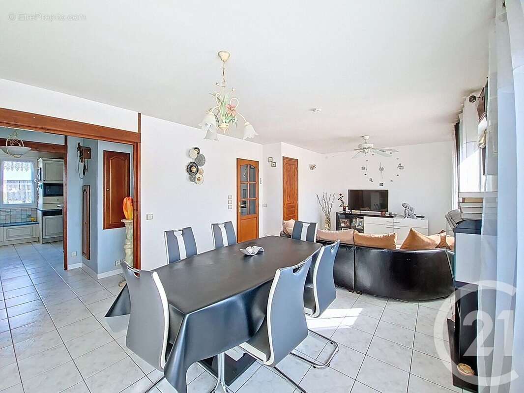 Appartement à FEYZIN