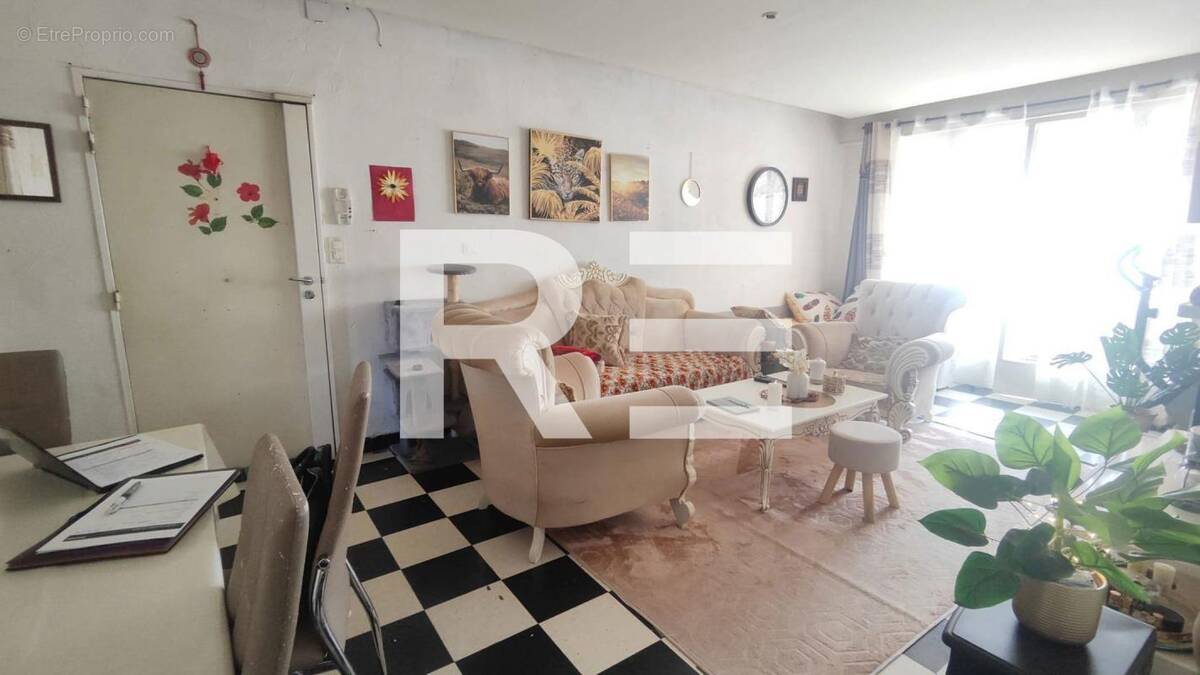 Appartement à NIMES
